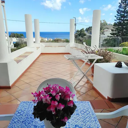Holiday Home Mennulita Lípara Exterior foto